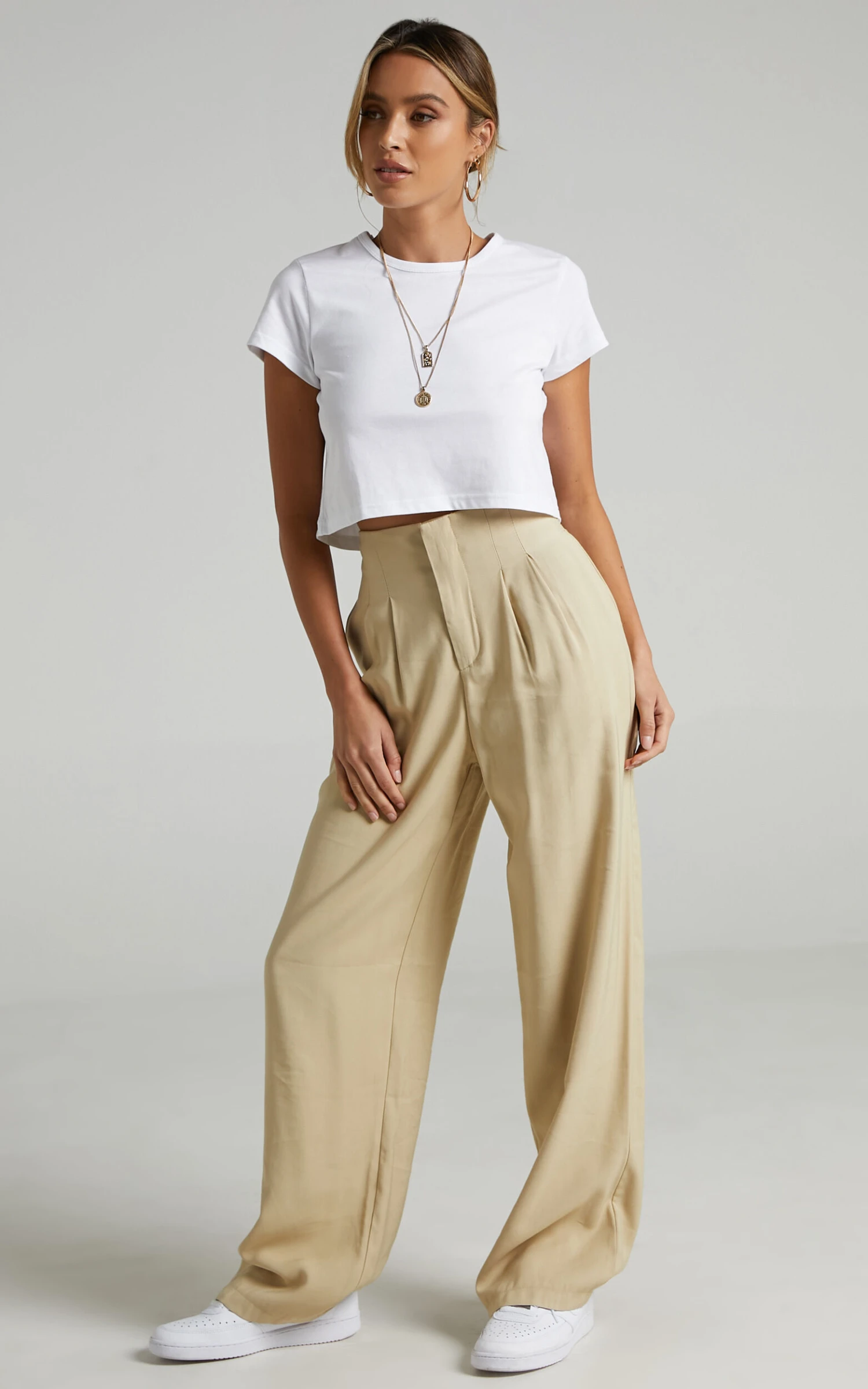 Showpo Danzel Boxy Fit Cap Sleeve Crop Top In White 4 Showpo Danzel Boxy Fit Cap Sleeve Crop Top In White - Image 4