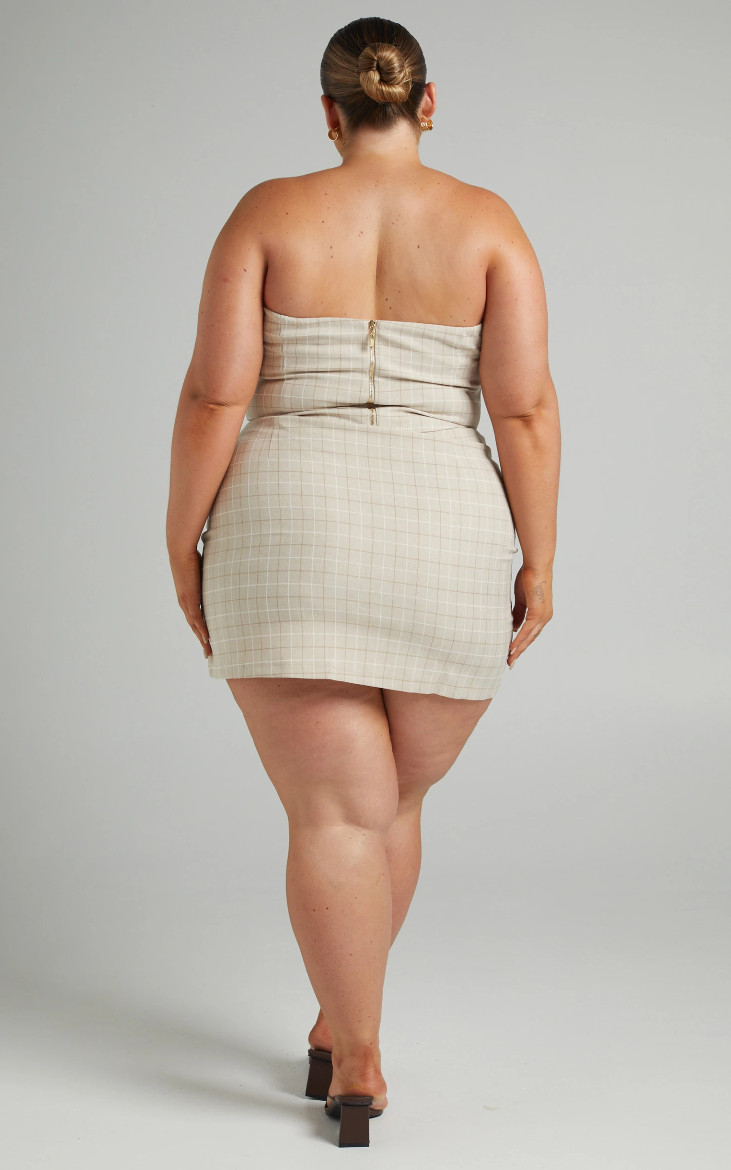 Showpo Maddiline Strapless Corset In Sand Check 7 Showpo Maddiline Strapless Corset In Sand Check - Image 7