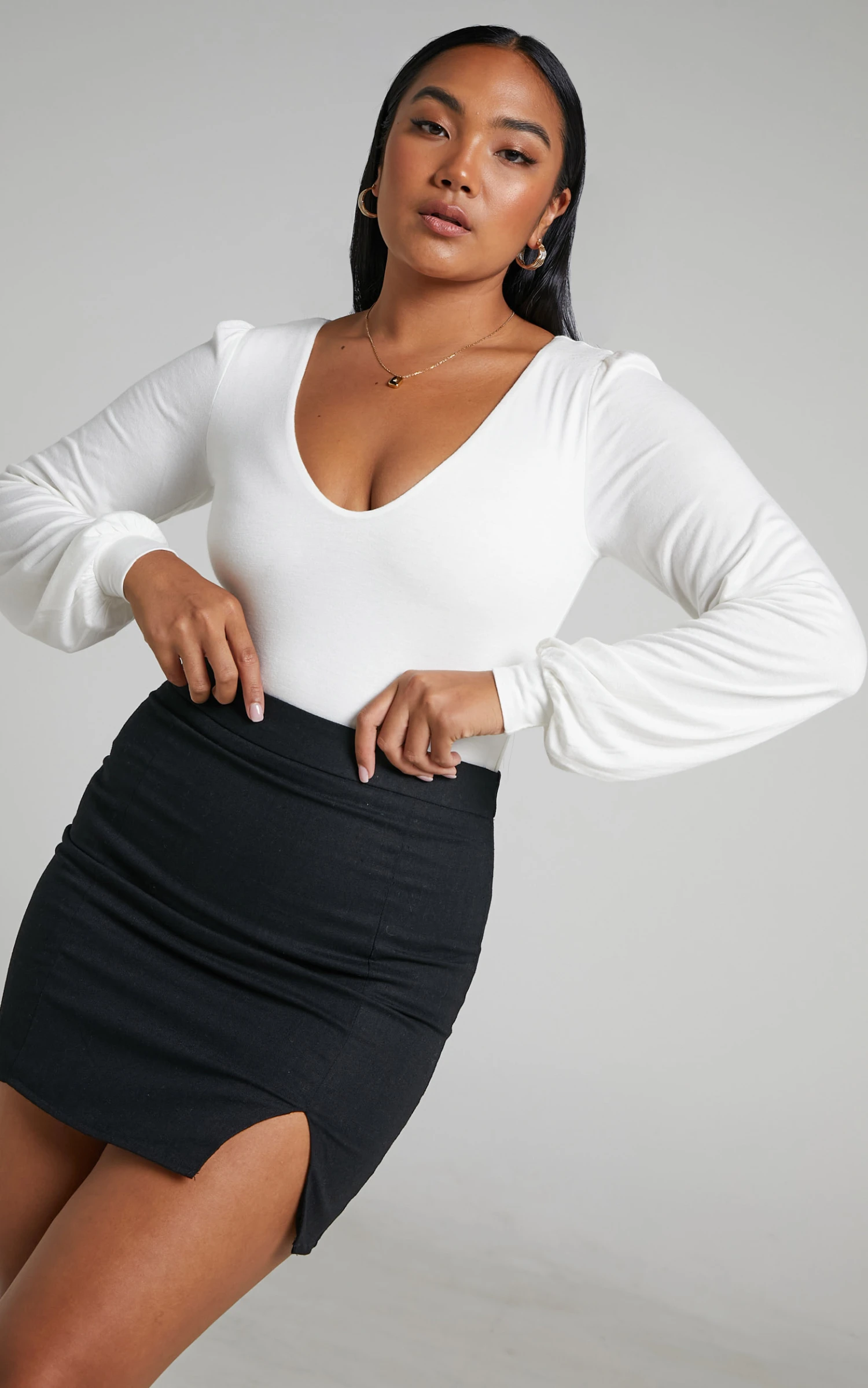 Showpo Magzkie Long Sleeve Scoop Neck Bodysuit In Off White 4 Showpo Magzkie Long Sleeve Scoop Neck Bodysuit In Off White - Image 4