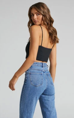 Showpo Modern Gal Cami Crop In Black 8 Showpo Modern Gal Cami Crop In Black -Showpo Women's Clothing Store 3 Modern Gal Top in Black 2528ST20080001032529 4