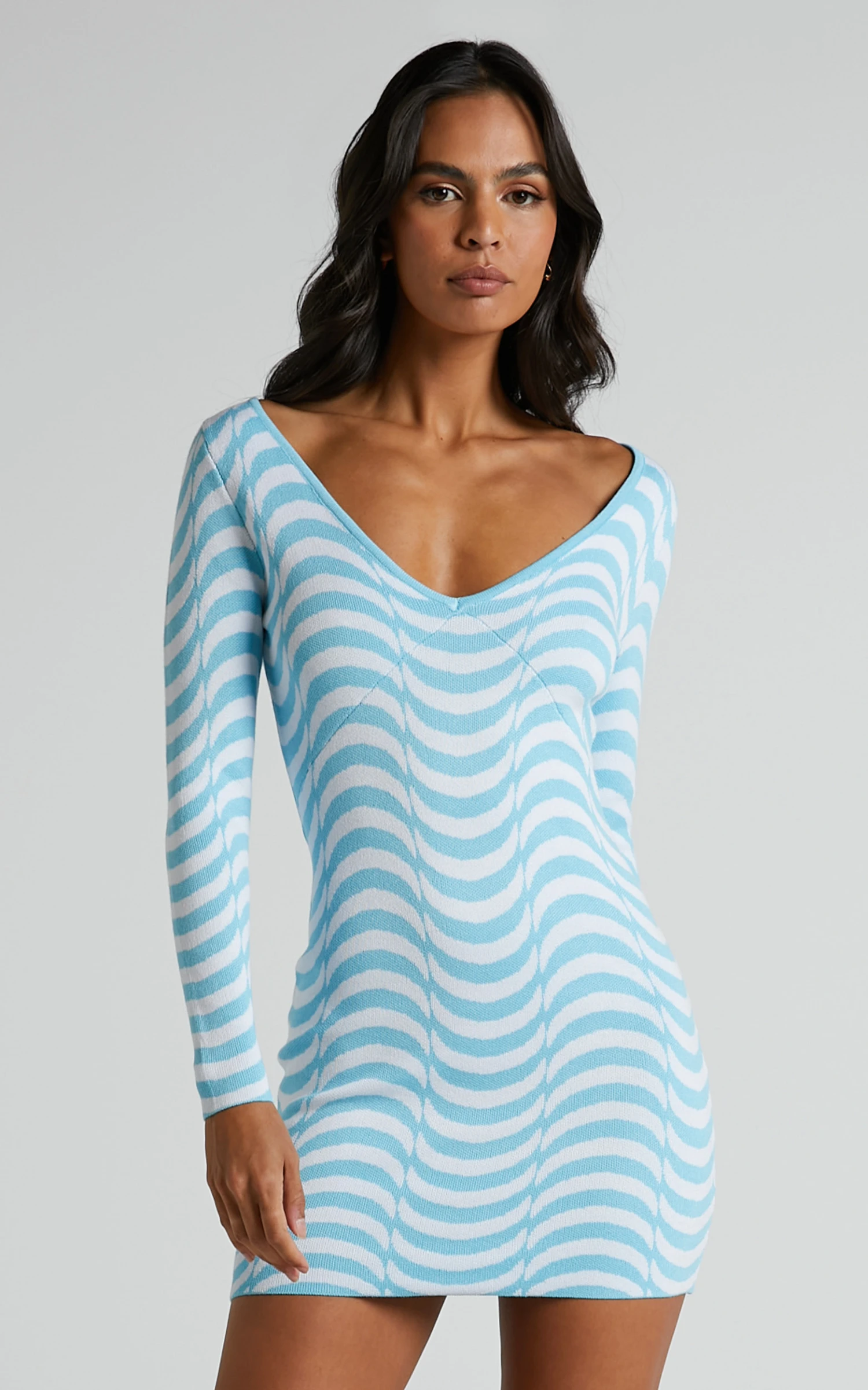 Showpo Lizia Intarsia V Neck Long Sleeve Bodycon Mini Dress In Wavy Stripe - Image 4