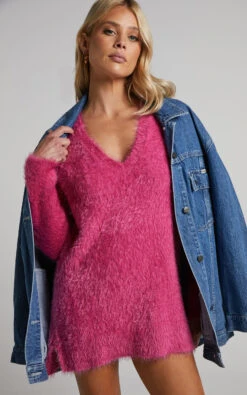 Showpo Ishani Oversized V Neck Sweater In Pink 13 Showpo Ishani Oversized V Neck Sweater In Pink -Showpo Women's Clothing Store 4Ishani Oversized V Neck Sweater in Pink 2