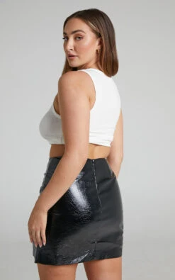Showpo Reiko Patent Faux Leather Mini Skirt In Black 10 Showpo Reiko Patent Faux Leather Mini Skirt In Black -Showpo Women's Clothing Store 4 Reiko mini skirt in Black 2528SB22050004012529 4