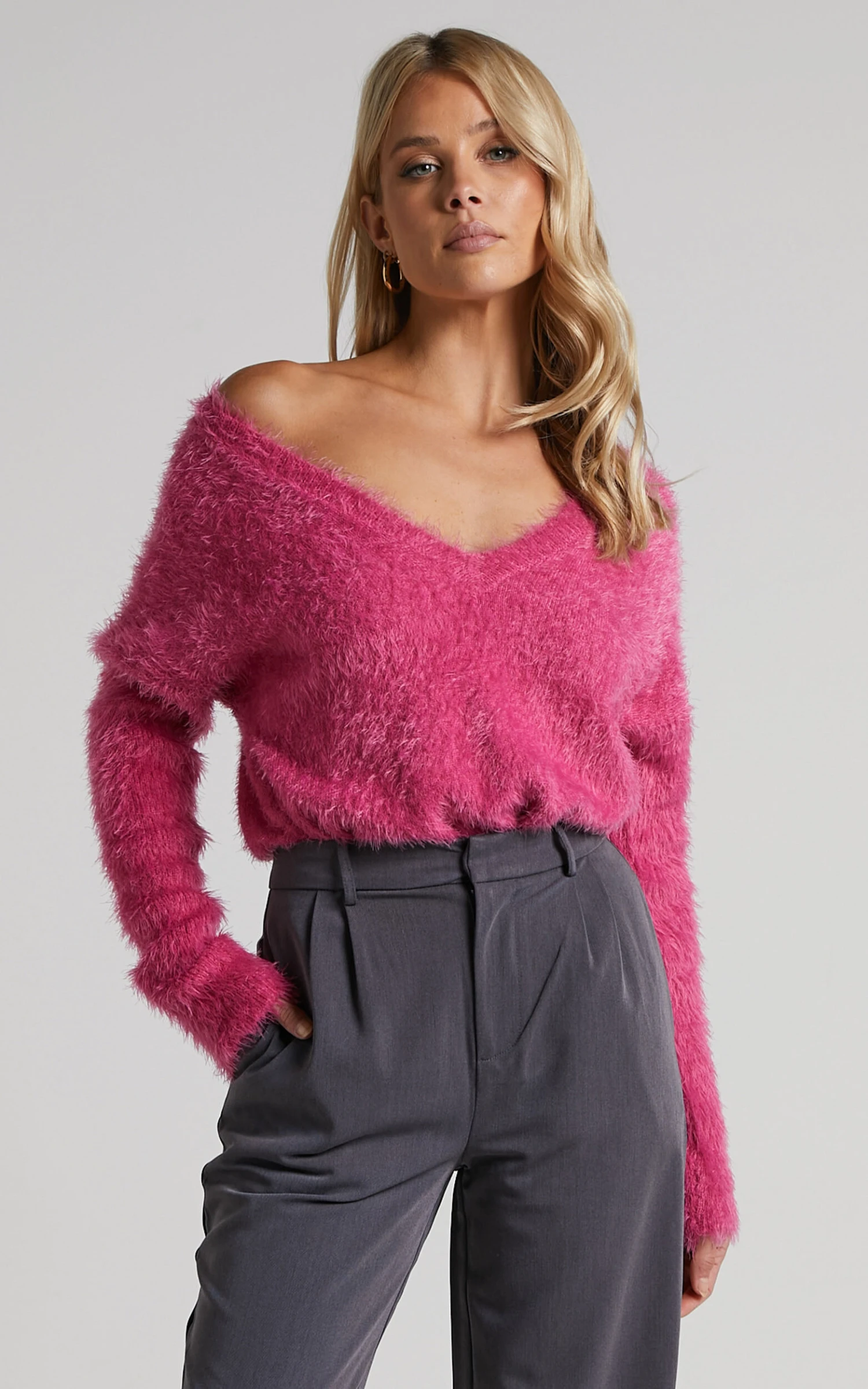 Showpo Ishani Oversized V Neck Sweater In Pink 6 Showpo Ishani Oversized V Neck Sweater In Pink - Image 6