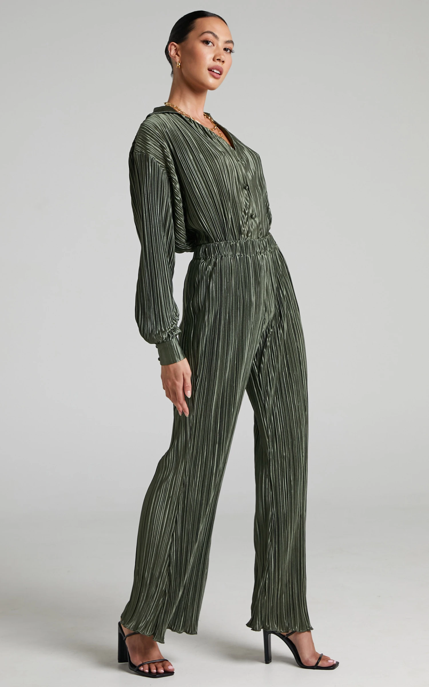 Showpo Beca High Waisted Plisse Flared Pants In Olive 6 Showpo Beca High Waisted Plisse Flared Pants In Olive - Image 6