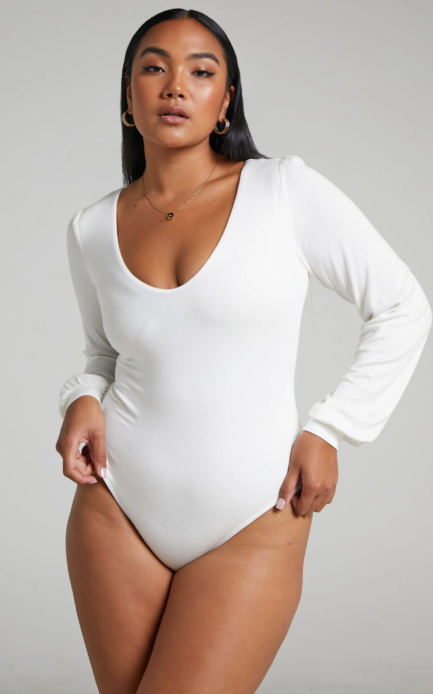 Showpo Magzkie Long Sleeve Scoop Neck Bodysuit In Off White 6 Showpo Magzkie Long Sleeve Scoop Neck Bodysuit In Off White - Image 6