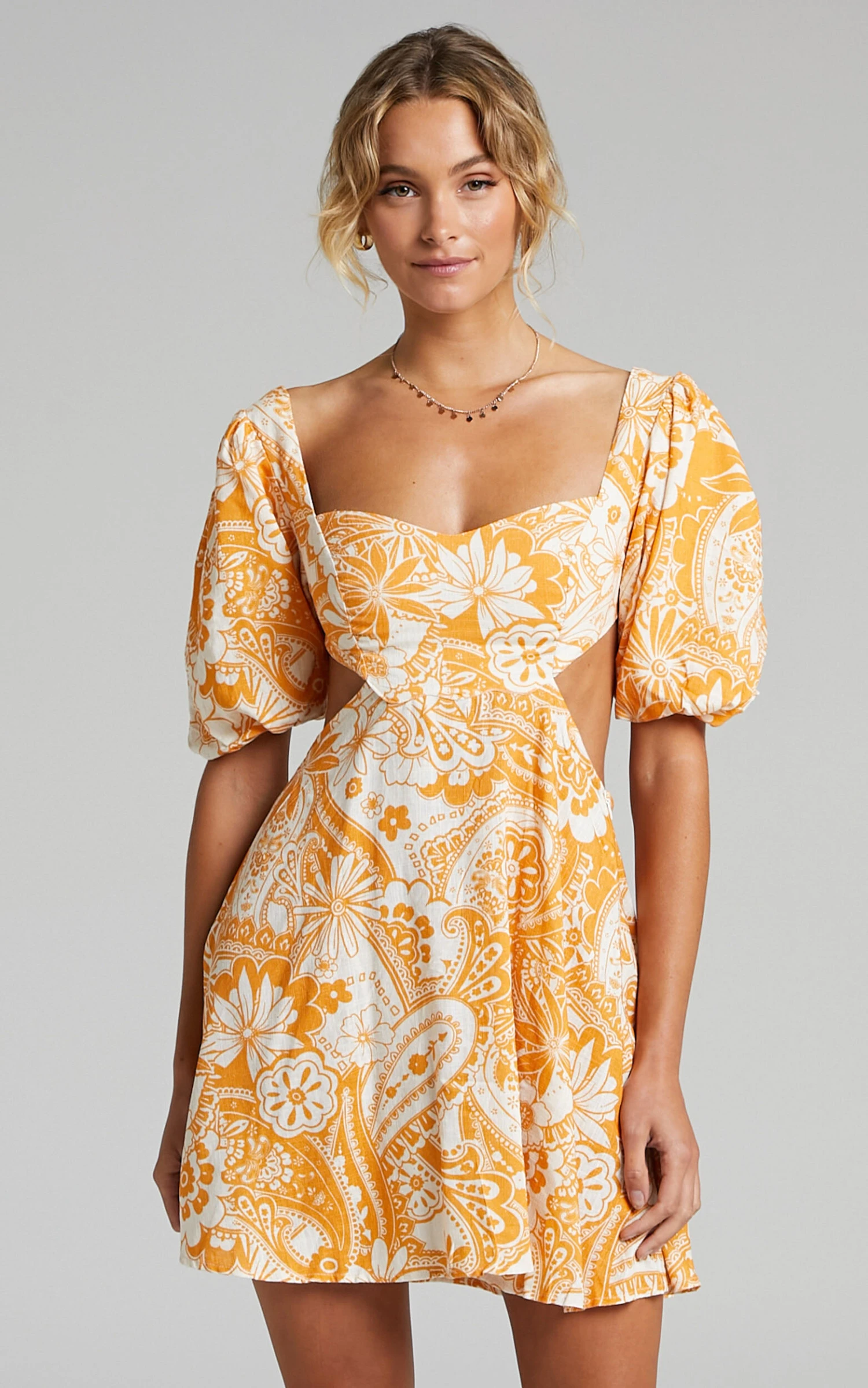 Showpo Gyah Balloon Sleeve Mini Dress In Rust Paisley 7 Showpo Gyah Balloon Sleeve Mini Dress In Rust Paisley - Image 7