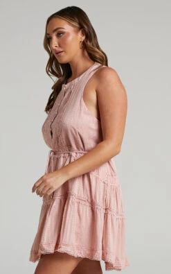 Showpo Scotty Button Up Broderie Mini Dress In Dusty Pink 15 Showpo Scotty Button Up Broderie Mini Dress In Dusty Pink -Showpo Women's Clothing Store 6.Scotty Button Up Mini Dress in Dusty Pink 2528SD21080093032529 6