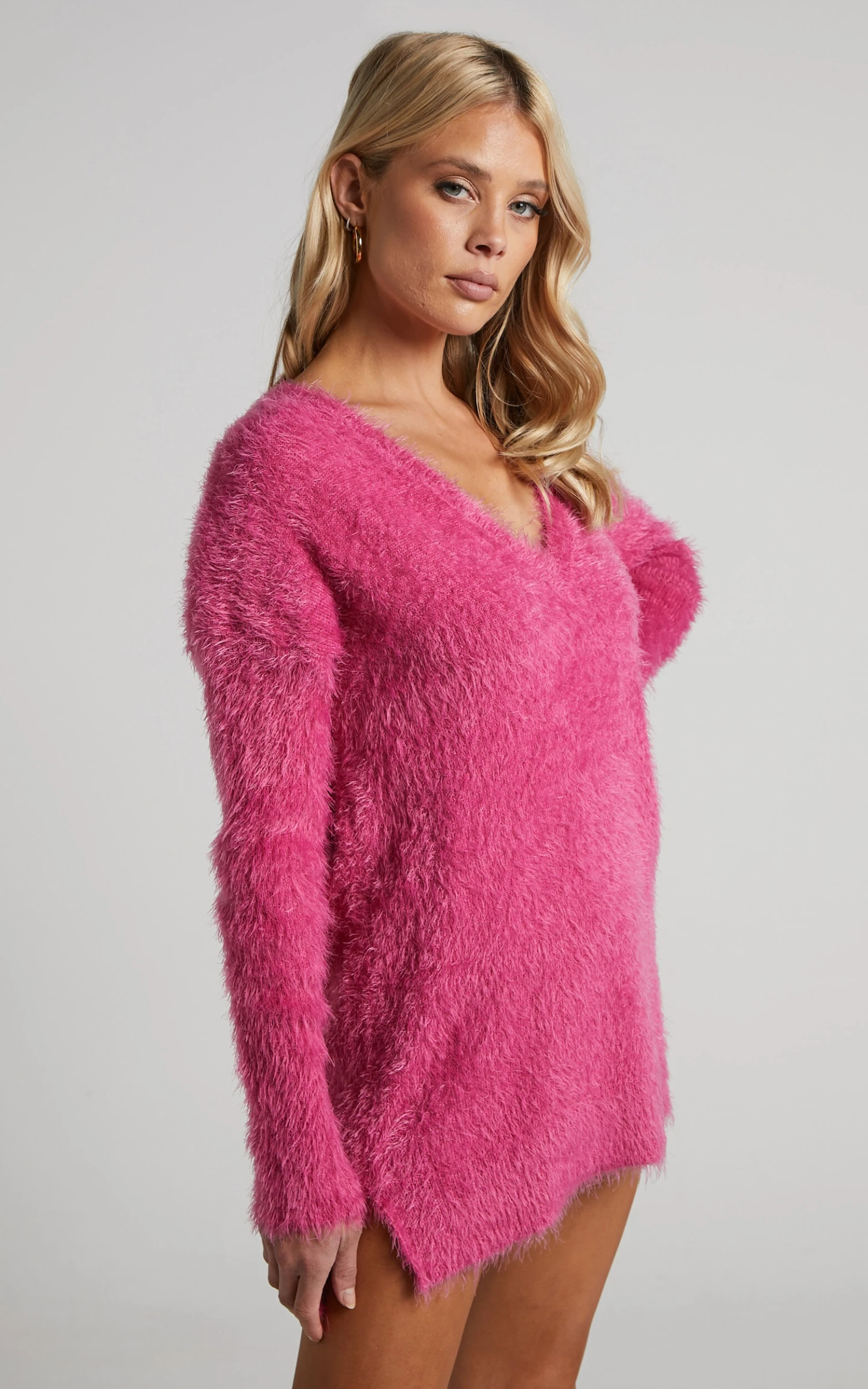 Showpo Ishani Oversized V Neck Sweater In Pink 7 Showpo Ishani Oversized V Neck Sweater In Pink - Image 7