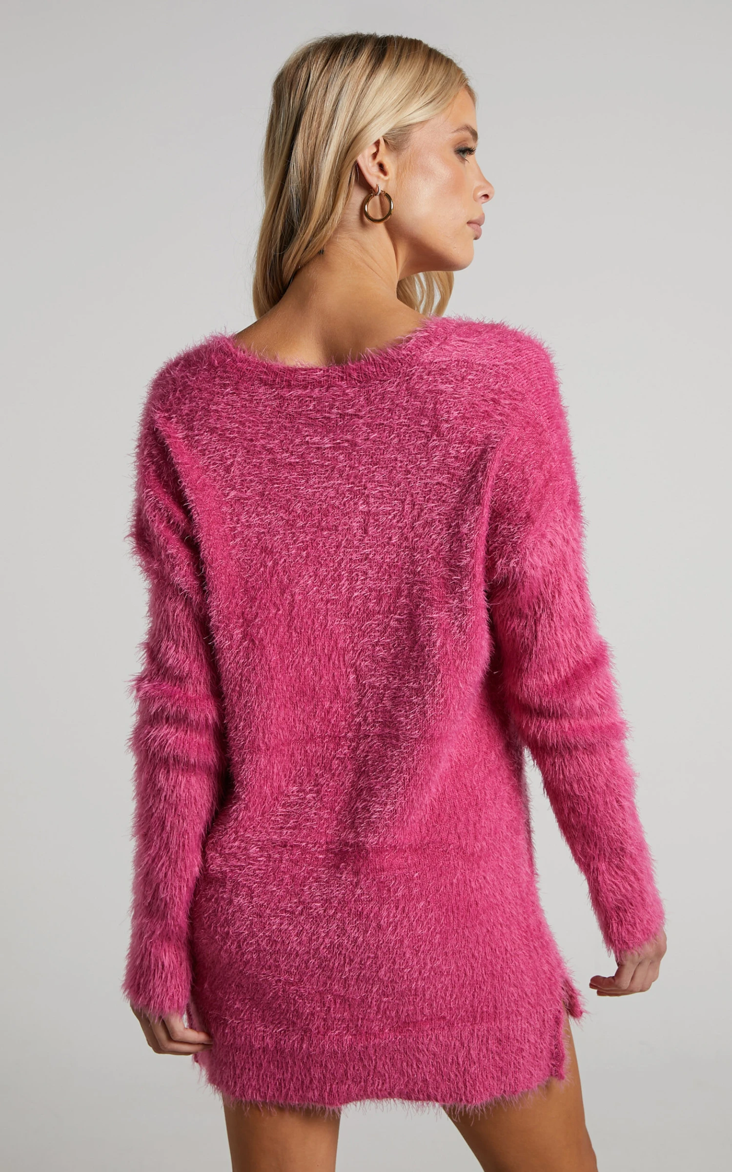 Showpo Ishani Oversized V Neck Sweater In Pink 8 Showpo Ishani Oversized V Neck Sweater In Pink - Image 8
