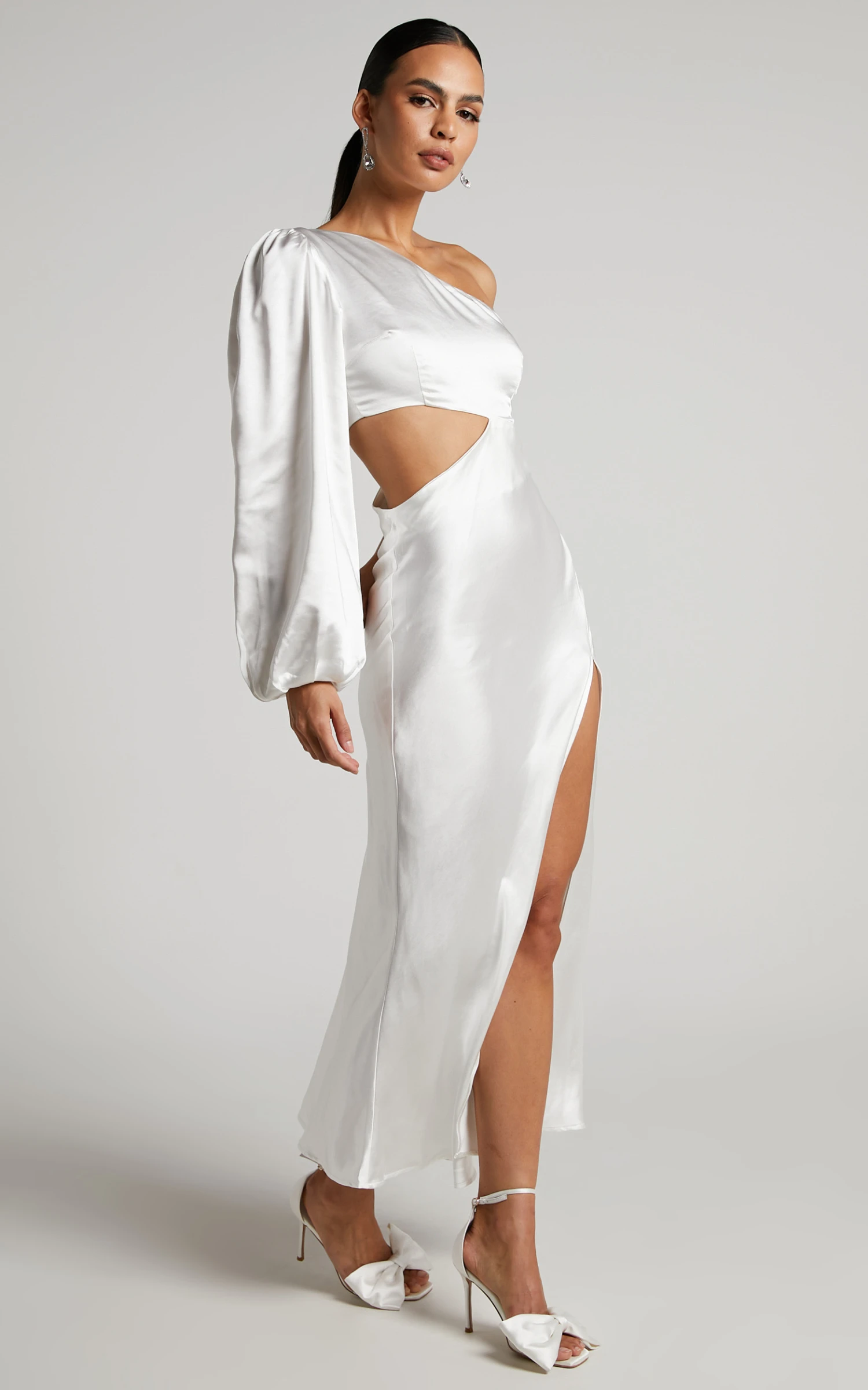 Showpo Arichie Maxi Dress - Cut Out One Shoulder Balloon Sleeve Dress In White 7 Showpo Arichie Maxi Dress - Cut Out One Shoulder Balloon Sleeve Dress In White - Image 7
