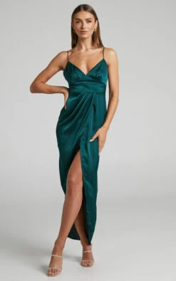 Showpo Azrael Maxi Dress - V Neck Satin Tulip Dress In Emerald