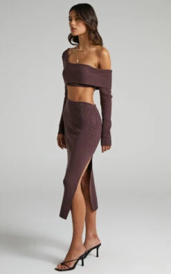Showpo Alabama Midi Dress - Off One Shoulder Asymmetric Long Sleeve Knit Dress In Chocolate 15 Showpo Alabama Midi Dress - Off One Shoulder Asymmetric Long Sleeve Knit Dress In Chocolate -Showpo Women's Clothing Store Alabama Assymetrical Knit Midi Dress in Chocolate 2528SD21060066022529 7