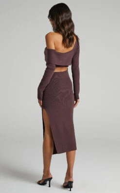 Showpo Alabama Midi Dress - Off One Shoulder Asymmetric Long Sleeve Knit Dress In Chocolate 16 Showpo Alabama Midi Dress - Off One Shoulder Asymmetric Long Sleeve Knit Dress In Chocolate -Showpo Women's Clothing Store Alabama Assymetrical Knit Midi Dress in Chocolate 2528SD21060066022529 8