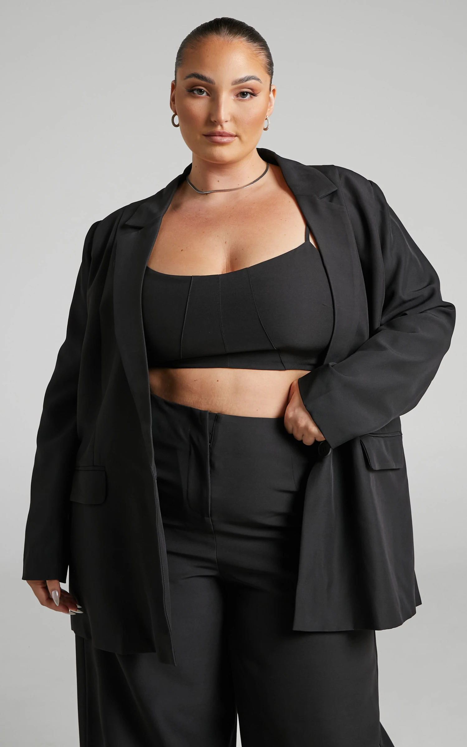 Showpo Alba Longline Blazer In Black 3 Showpo Alba Longline Blazer In Black - Image 3