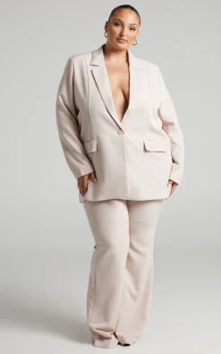 Showpo Alba Longline Blazer In Stone 13 Showpo Alba Longline Blazer In Stone -Showpo Women's Clothing Store Alba Longline Blazer in Stone 2528SO22070001032529 1