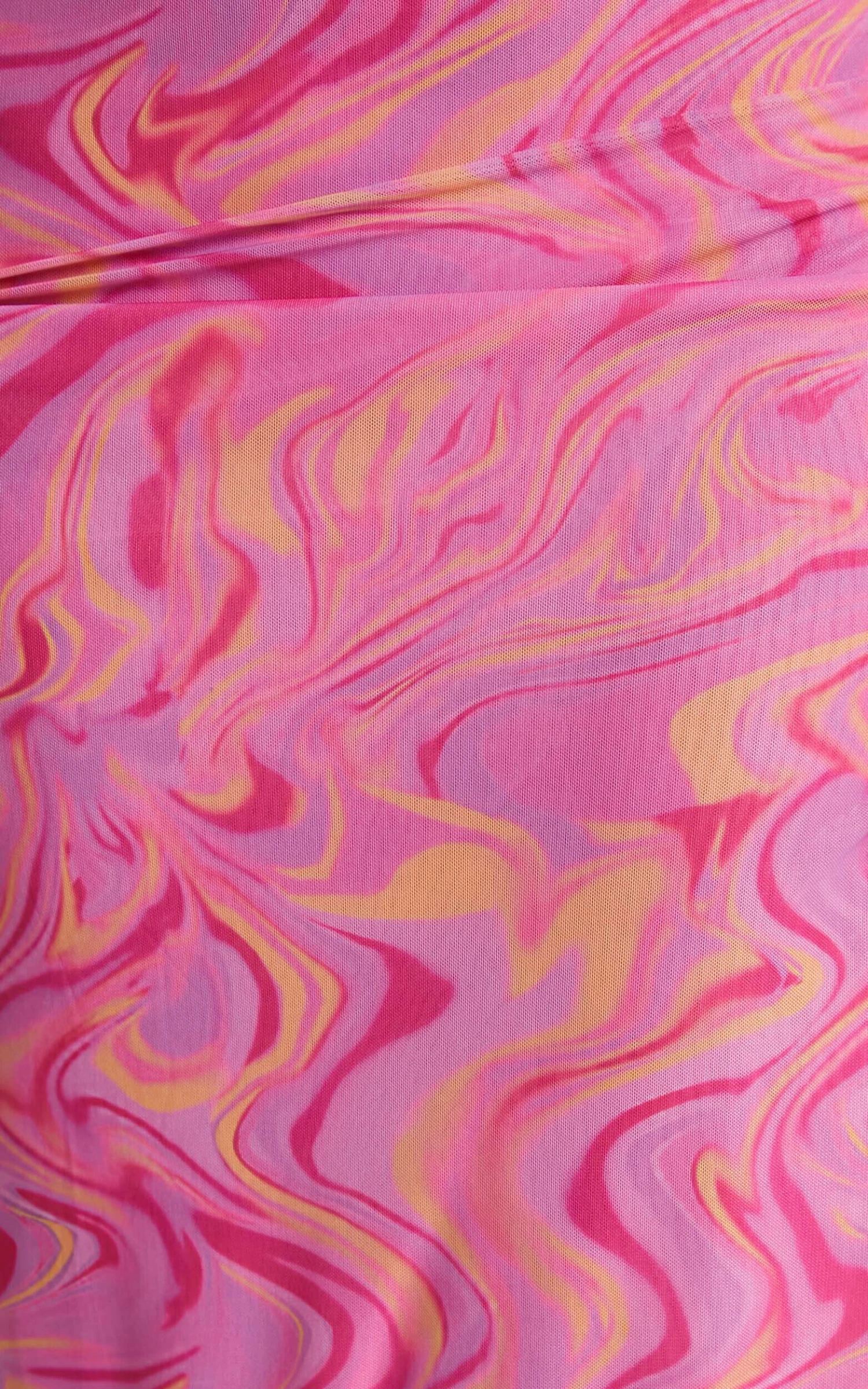 Showpo Analissa Keyhole Cutout Halter Crop Top In Pink Swirl 7 Showpo Analissa Keyhole Cutout Halter Crop Top In Pink Swirl - Image 7