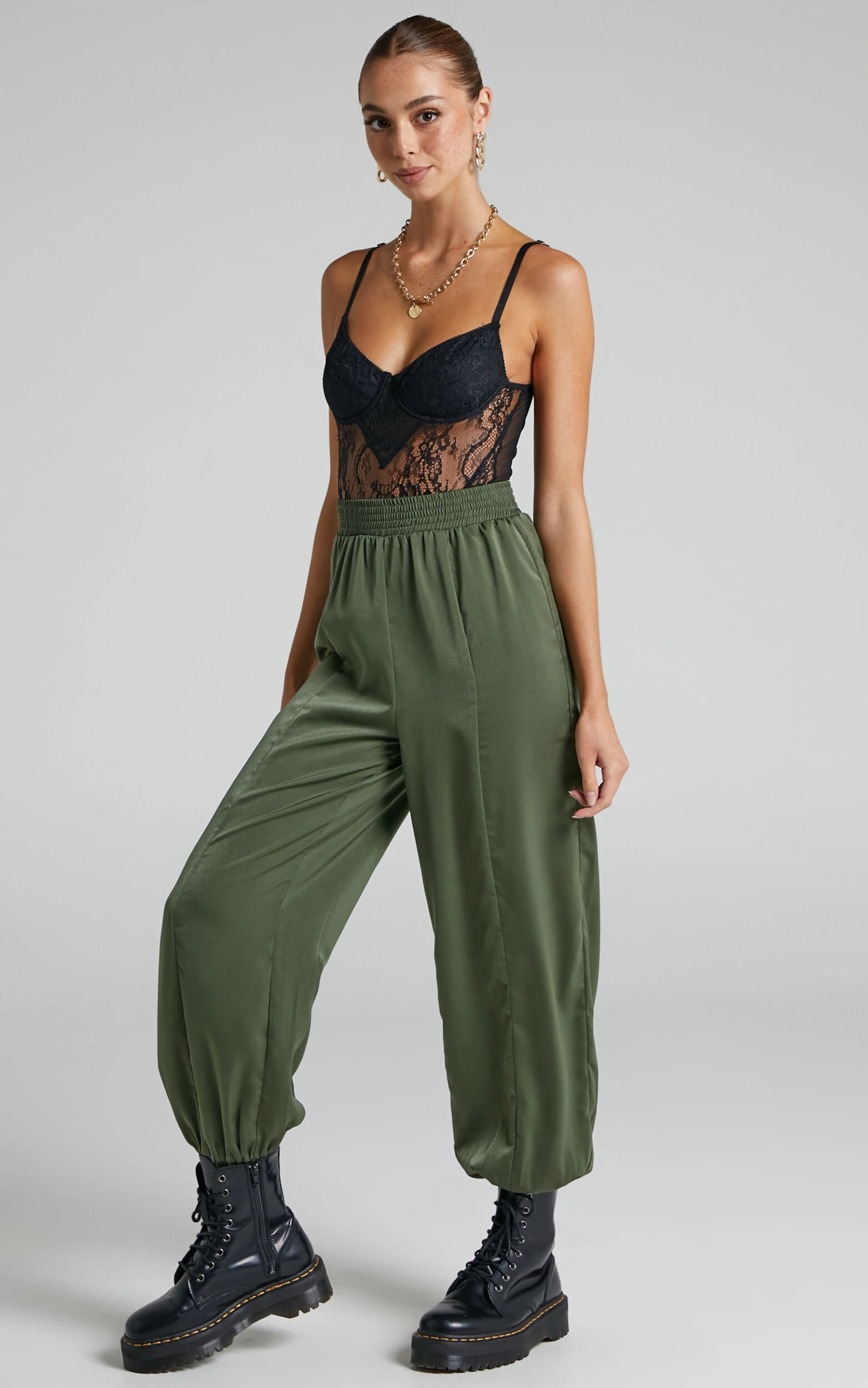 Showpo Antonella High Waisted Elasticated Pant In Olive 7 Showpo Antonella High Waisted Elasticated Pant In Olive - Image 7