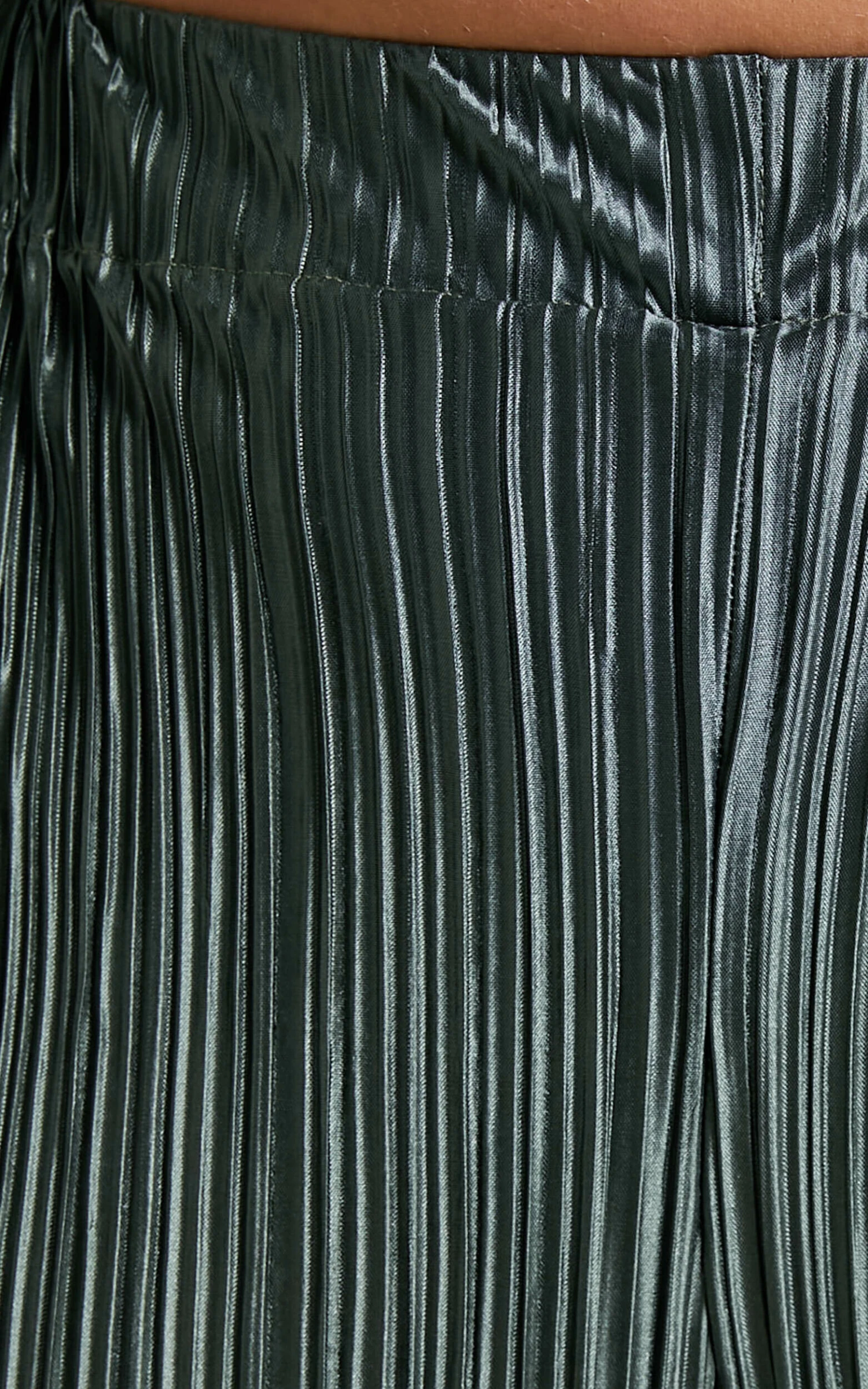 Showpo Archer Plisse Short In Olive 5 Showpo Archer Plisse Short In Olive - Image 5