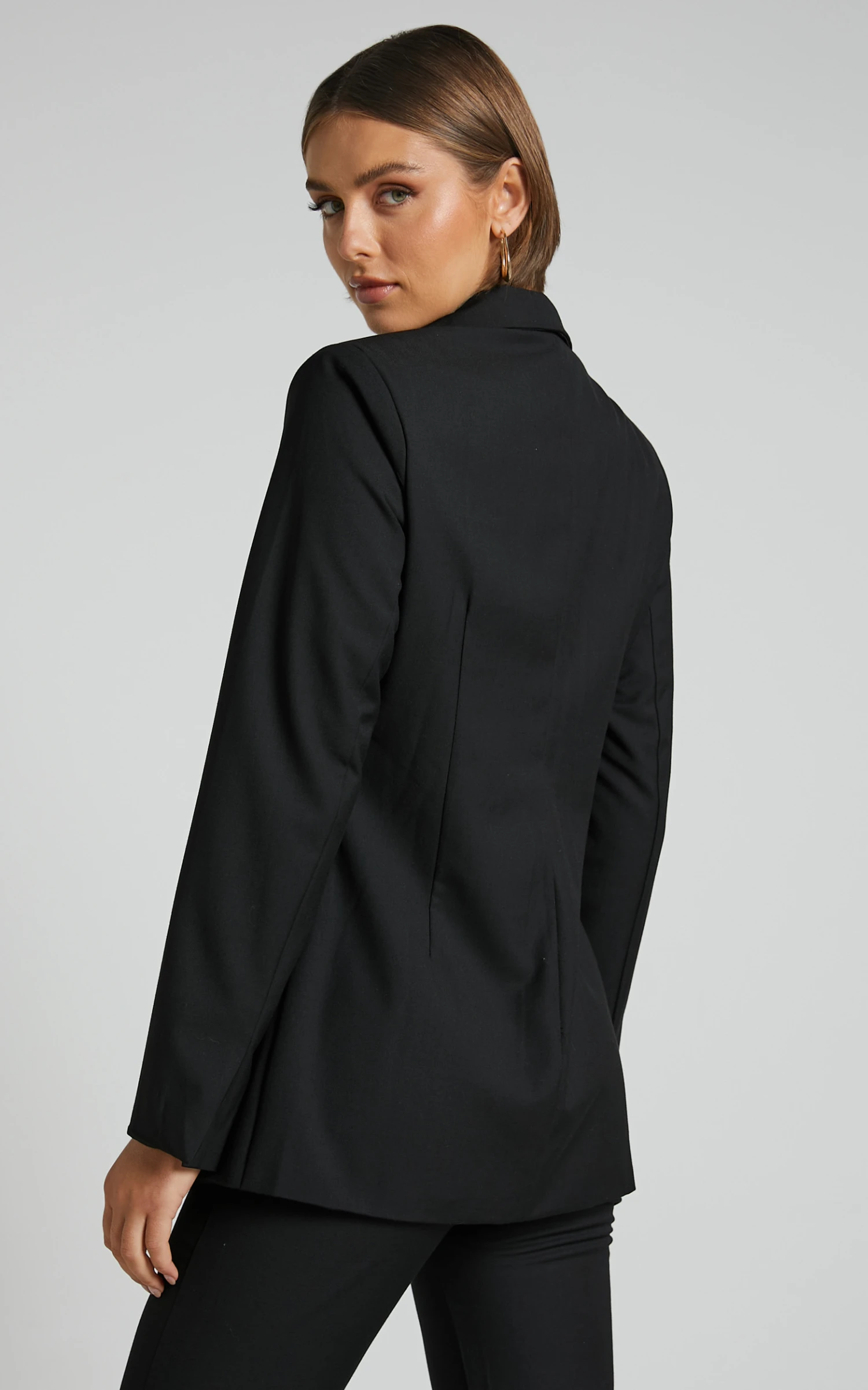 Showpo Armenda Blazer - Stitch Detail Tailored Blazer In Black 8 Showpo Armenda Blazer - Stitch Detail Tailored Blazer In Black - Image 8