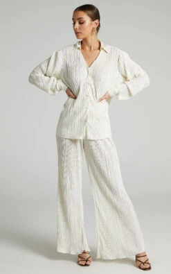 Showpo Beca Plisse Button Up Shirt In Cream 11 Showpo Beca Plisse Button Up Shirt In Cream -Showpo Women's Clothing Store Beca Plisse Button up Shirt in Cream 2528ST21070043012529 2