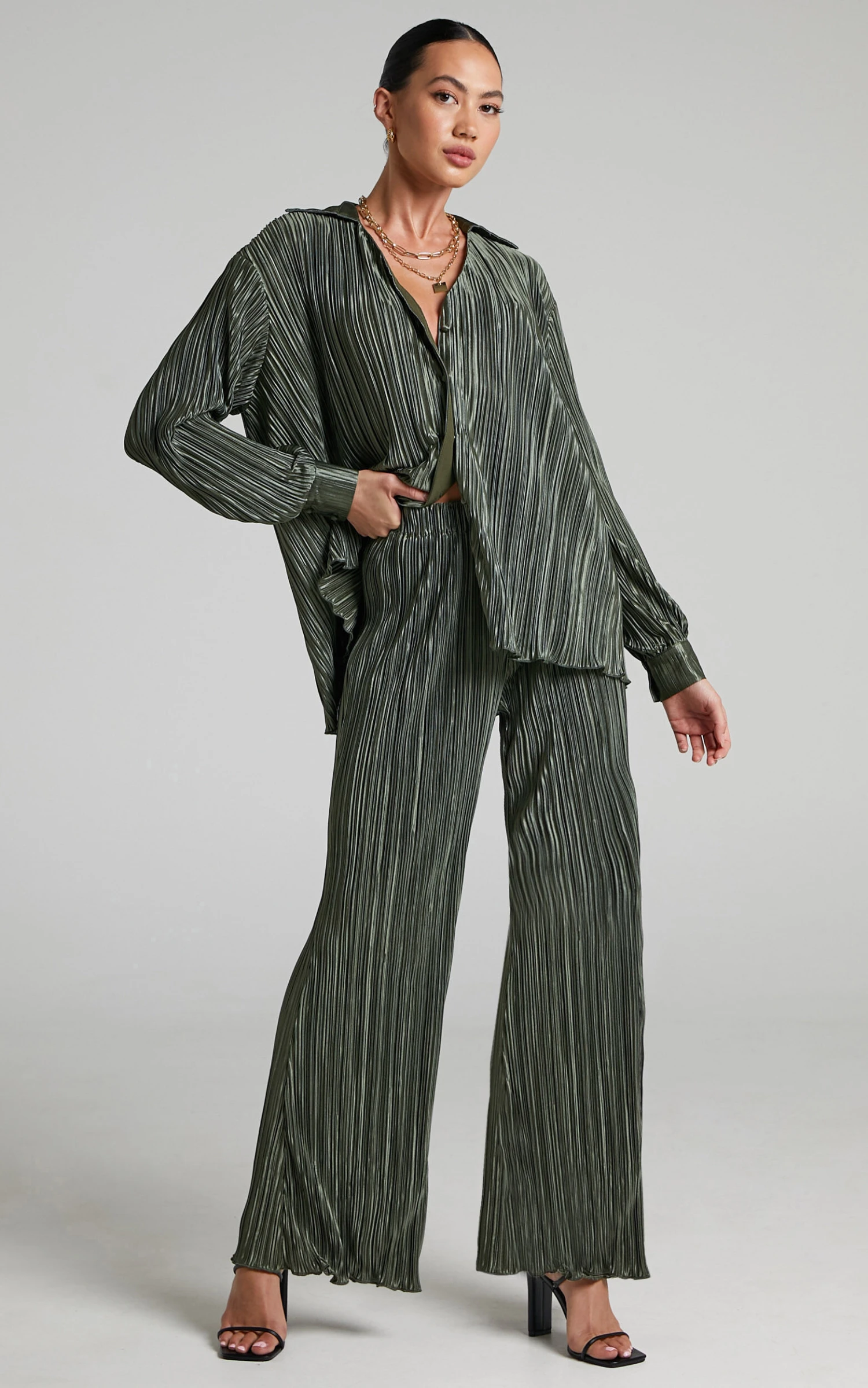 Showpo Beca High Waisted Plisse Flared Pants In Olive 2 Showpo Beca High Waisted Plisse Flared Pants In Olive - Image 2