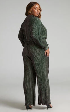 Showpo Beca High Waisted Plisse Flared Pants In Olive 15 Showpo Beca High Waisted Plisse Flared Pants In Olive -Showpo Women's Clothing Store Beca Plisse Flared Pants in Olive 2528SB21070024072529 2