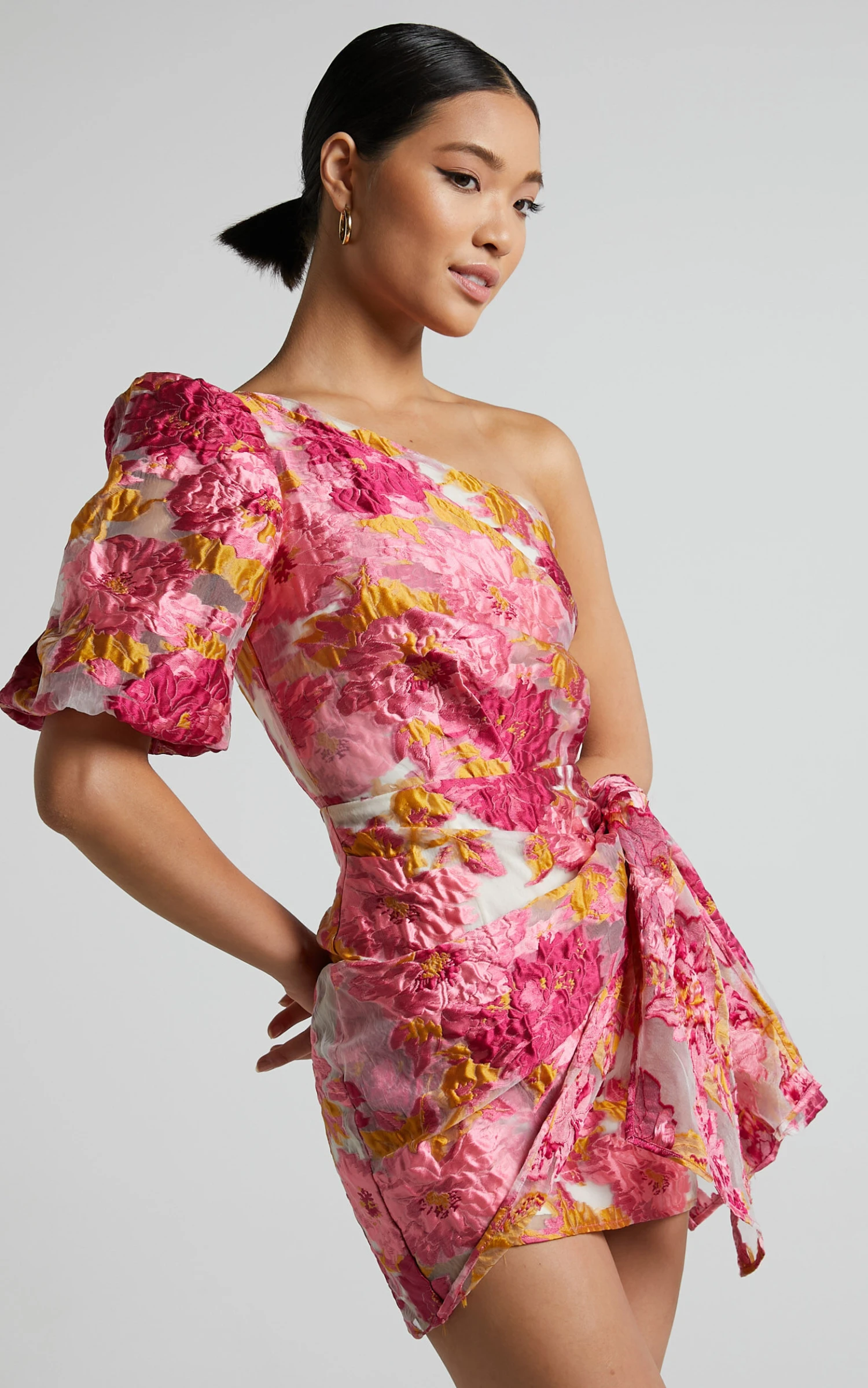 Showpo Brailey Mini Dress - One Shoulder Puff Sleeve Dress In Pink Jacquard 6 Showpo Brailey Mini Dress - One Shoulder Puff Sleeve Dress In Pink Jacquard - Image 6
