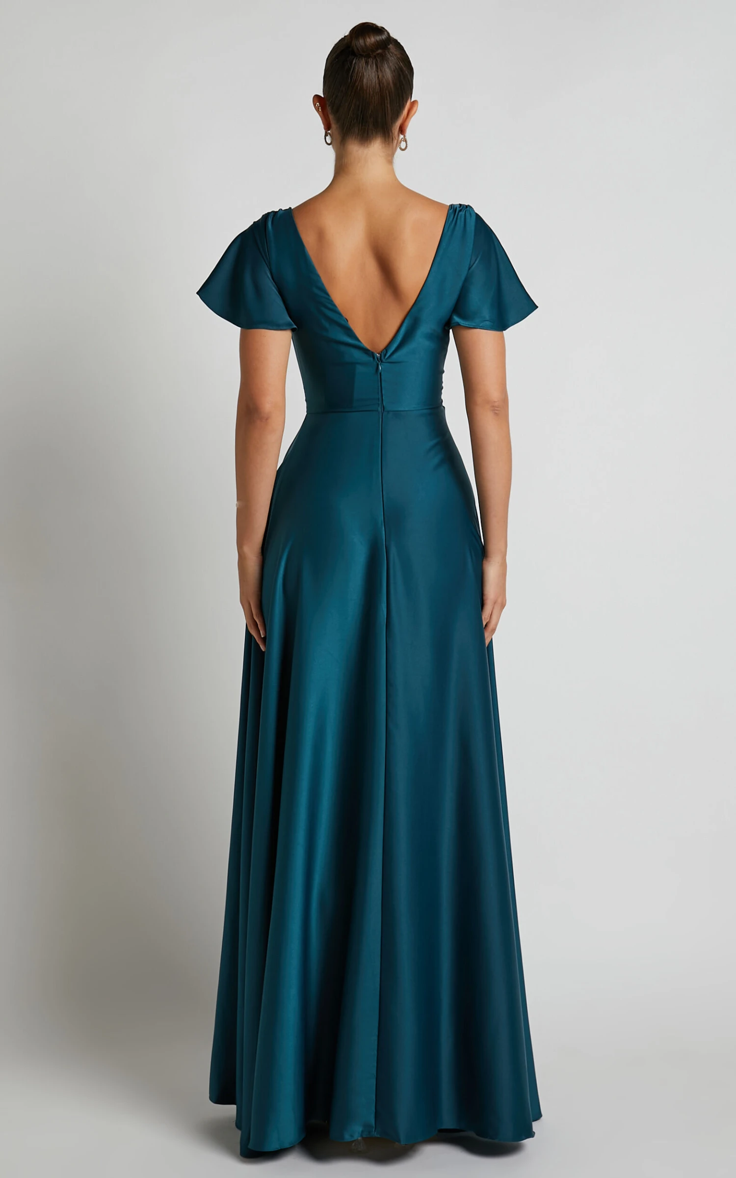 Showpo Bridgette Flutter Sleeve V-Neck Wrap Maxi Dress In Emerald 7 Showpo Bridgette Flutter Sleeve V-Neck Wrap Maxi Dress In Emerald - Image 7