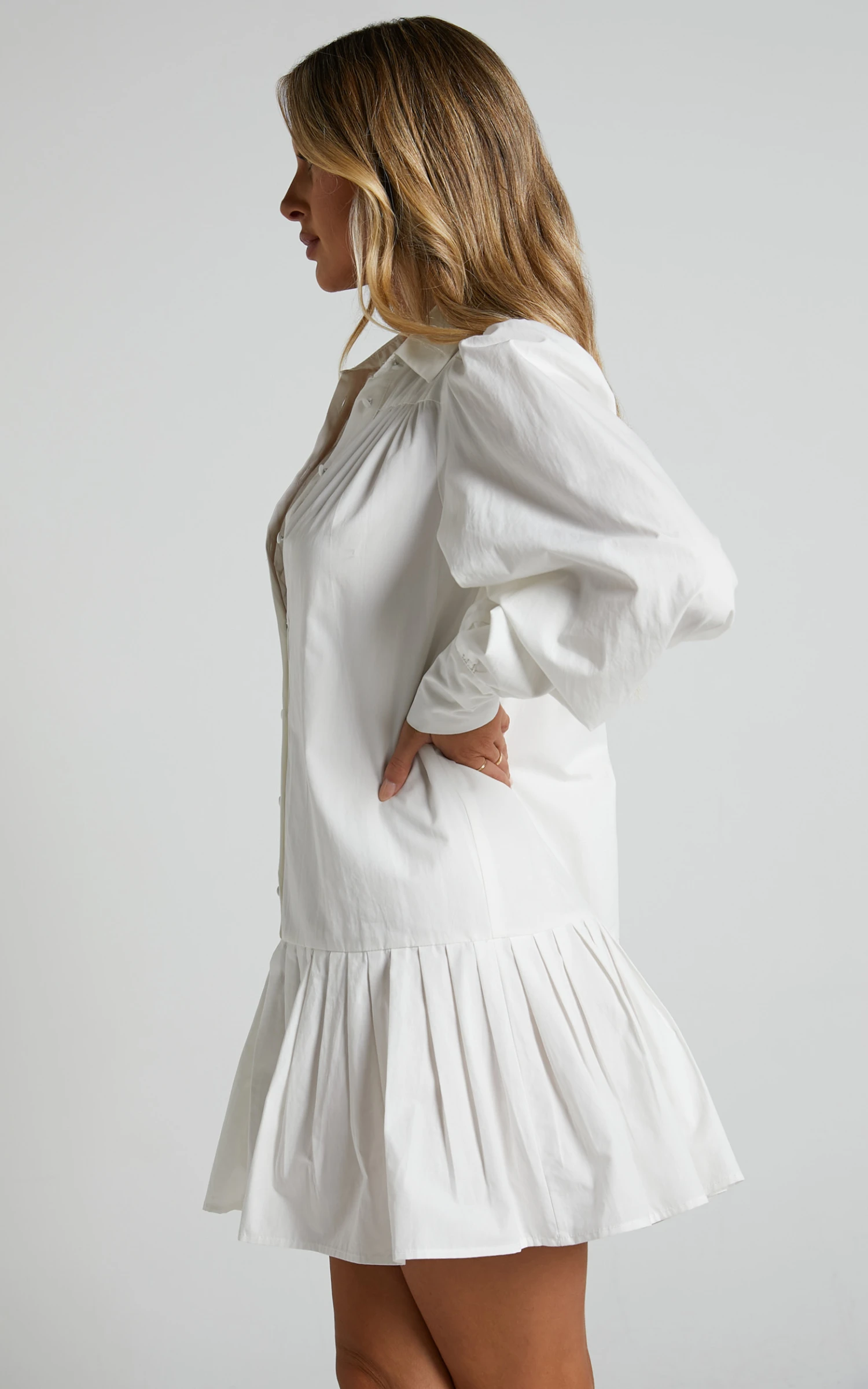 Showpo Brydie Blouson Sleeve Pleat Hem Shift Shirt Dress In White 4 Showpo Brydie Blouson Sleeve Pleat Hem Shift Shirt Dress In White - Image 4