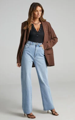 Showpo Caralina Blazer - Oversized Single Breasted Blazer In Chocolate 15 Showpo Caralina Blazer - Oversized Single Breasted Blazer In Chocolate -Showpo Women's Clothing Store Caralina Oversized Blazer in Chocolate SO2106003301 2