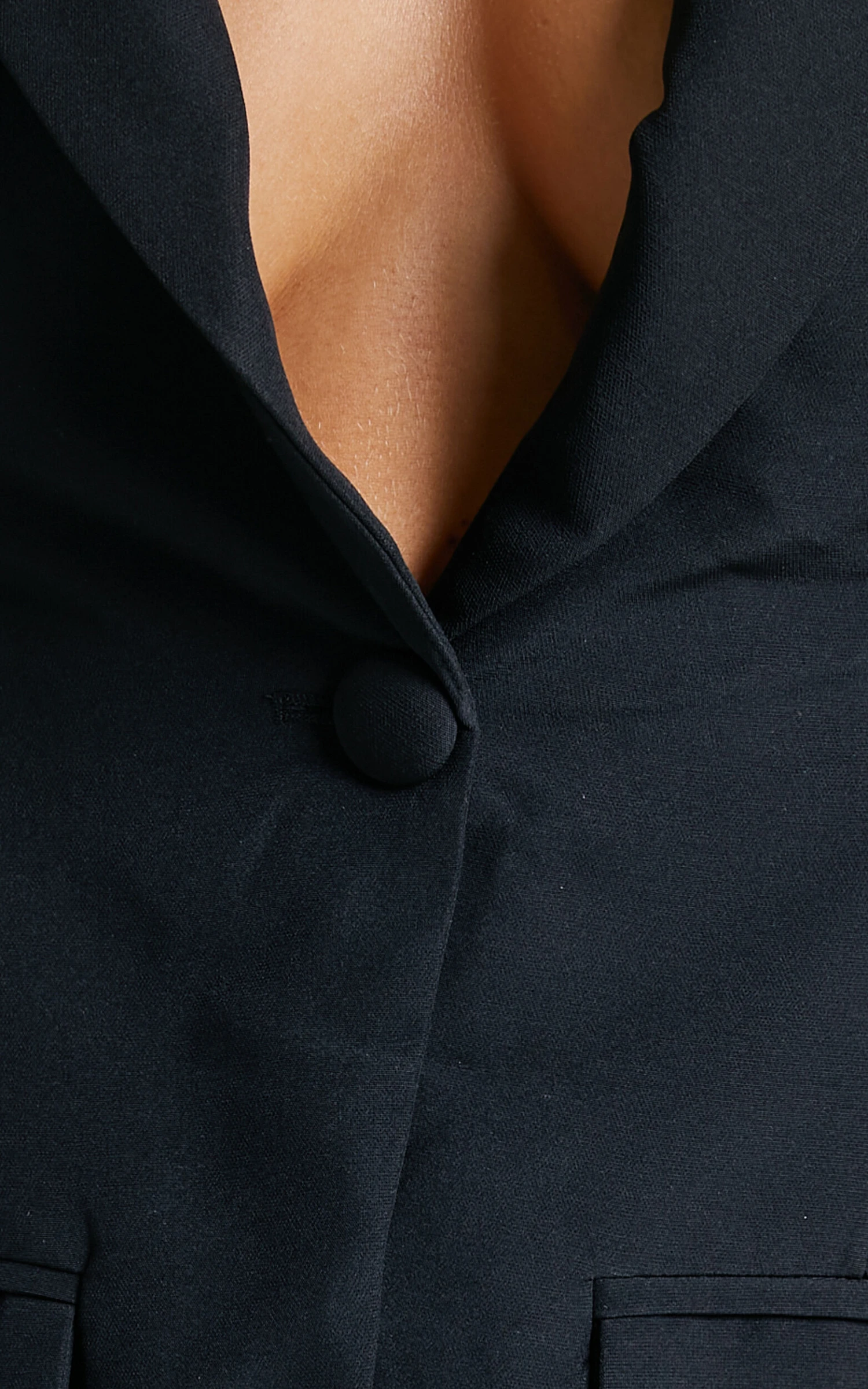 Showpo Chona Tailored Hourglass Cut Out Blazer In Black 7 Showpo Chona Tailored Hourglass Cut Out Blazer In Black - Image 7