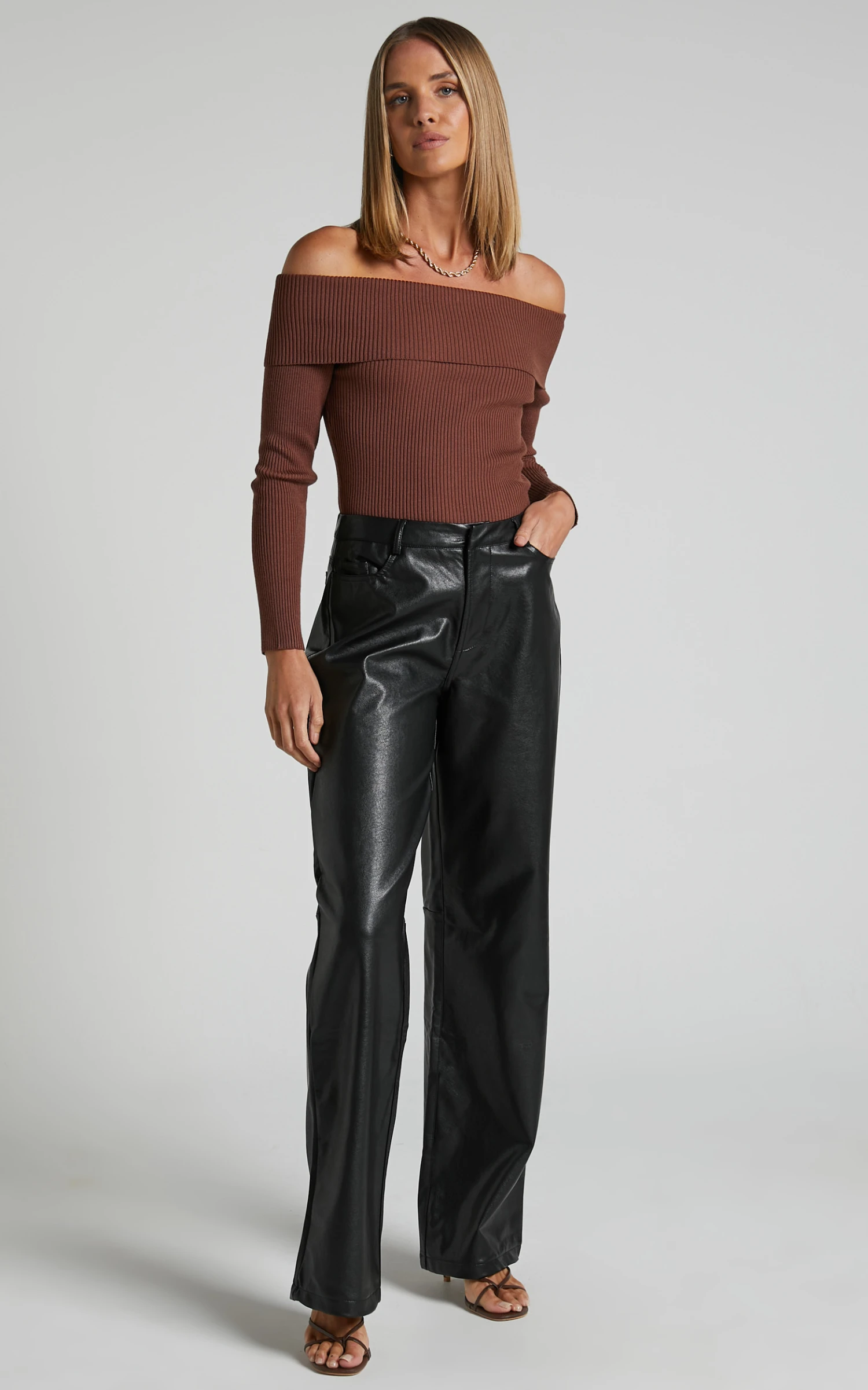 Showpo Edzelith - Mid Rise Faux Leather Relaxed Pant In Black 4 Showpo Edzelith - Mid Rise Faux Leather Relaxed Pant In Black - Image 4