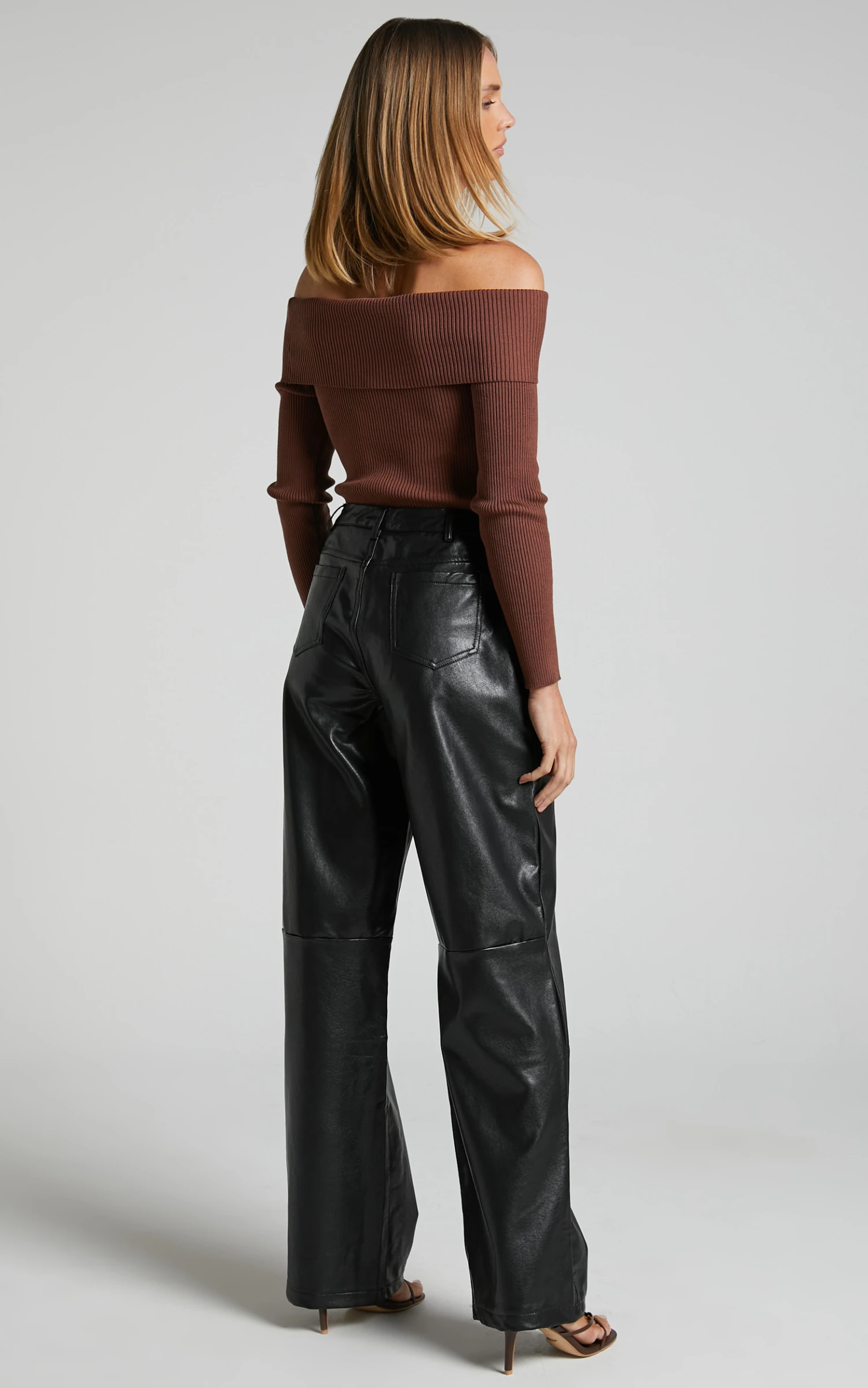 Showpo Edzelith - Mid Rise Faux Leather Relaxed Pant In Black 6 Showpo Edzelith - Mid Rise Faux Leather Relaxed Pant In Black - Image 6