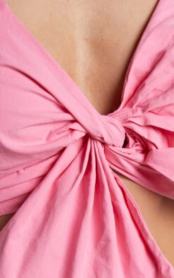 Showpo Haydie Crop Top - Bow Twist Front Top In Pink 13 Showpo Haydie Crop Top - Bow Twist Front Top In Pink -Showpo Women's Clothing Store Haydie Twist Bow Crop Top in Pink 2528ST22100034012529 10