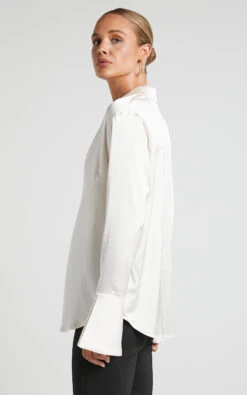 Showpo Hayien Shirt - Long Sleeve Plunge Shirt In Champagne 10 Showpo Hayien Shirt - Long Sleeve Plunge Shirt In Champagne -Showpo Women's Clothing Store Hayien Shirt Long Sleeve Plunge Shirt in Champagne 2