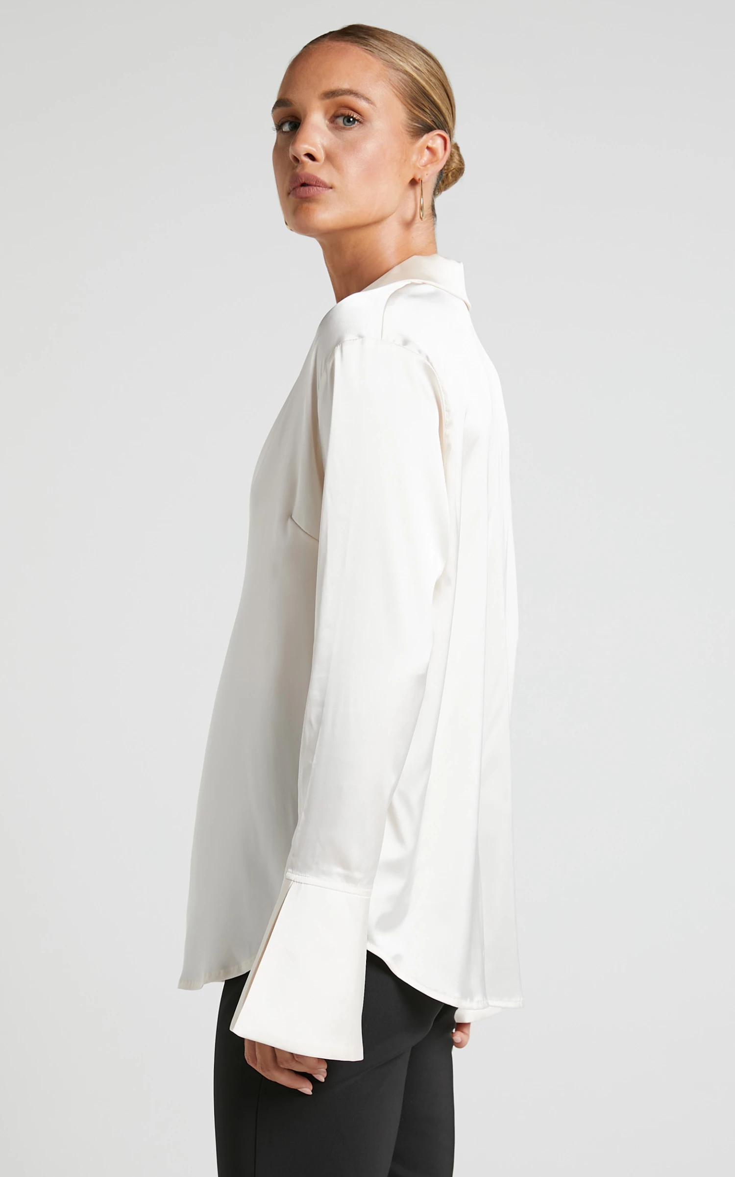 Showpo Hayien Shirt - Long Sleeve Plunge Shirt In Champagne 4 Showpo Hayien Shirt - Long Sleeve Plunge Shirt In Champagne - Image 4