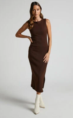 Showpo Irenie Bodycon Midi Dress In Chocolate