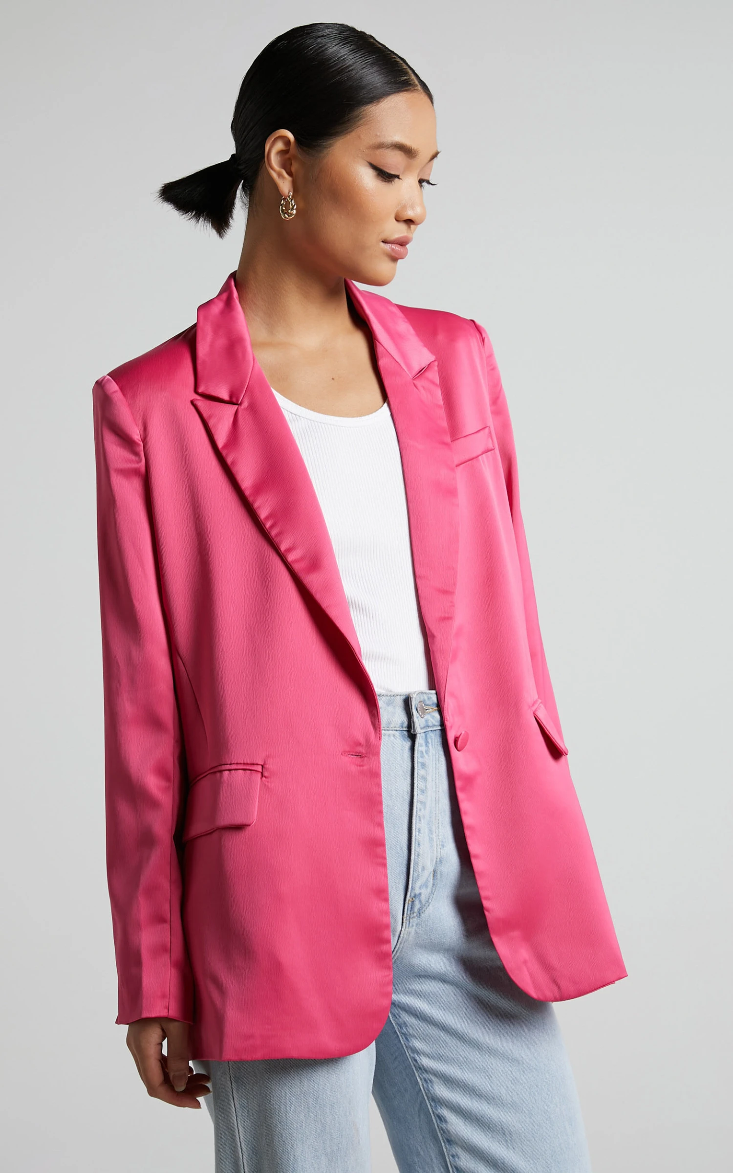 Showpo Jannie Blazer - Oversized Plunge Button Up Blazer In Pink 4 Showpo Jannie Blazer - Oversized Plunge Button Up Blazer In Pink - Image 4