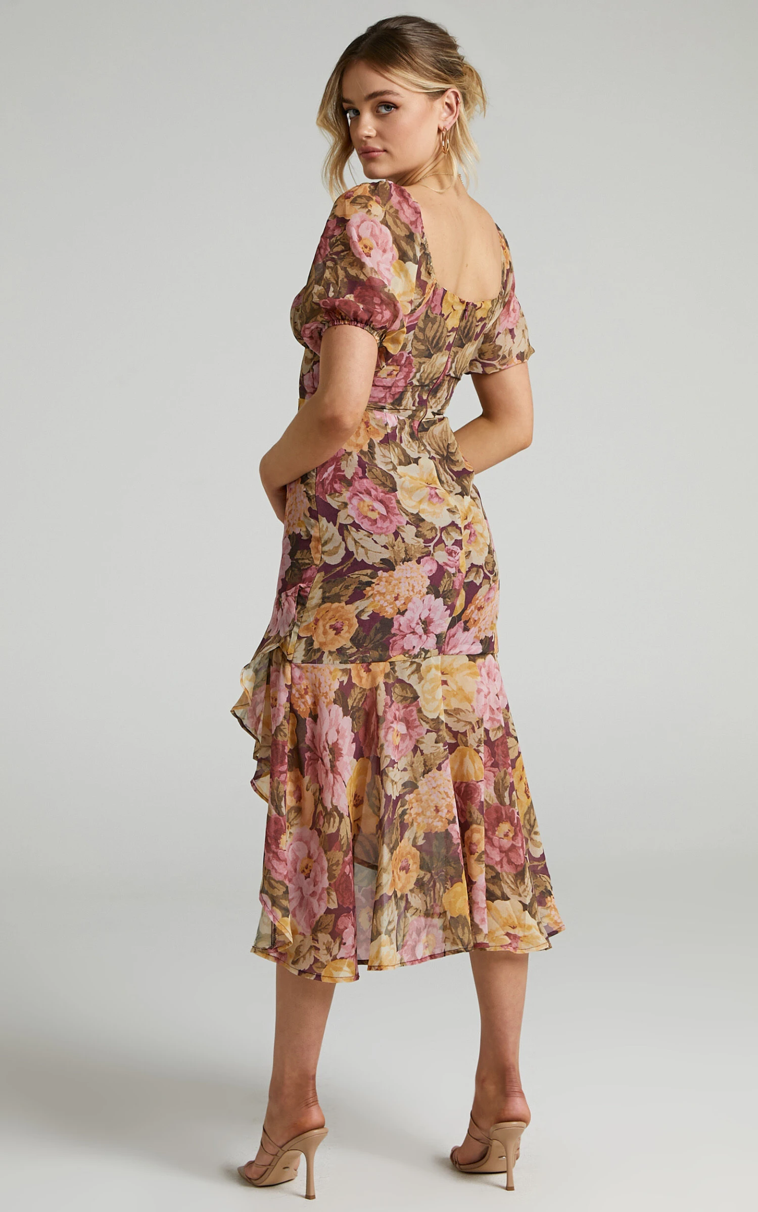 Showpo Jasalina Puff Sleeve Midi Dress In Classic Floral 8 Showpo Jasalina Puff Sleeve Midi Dress In Classic Floral - Image 8