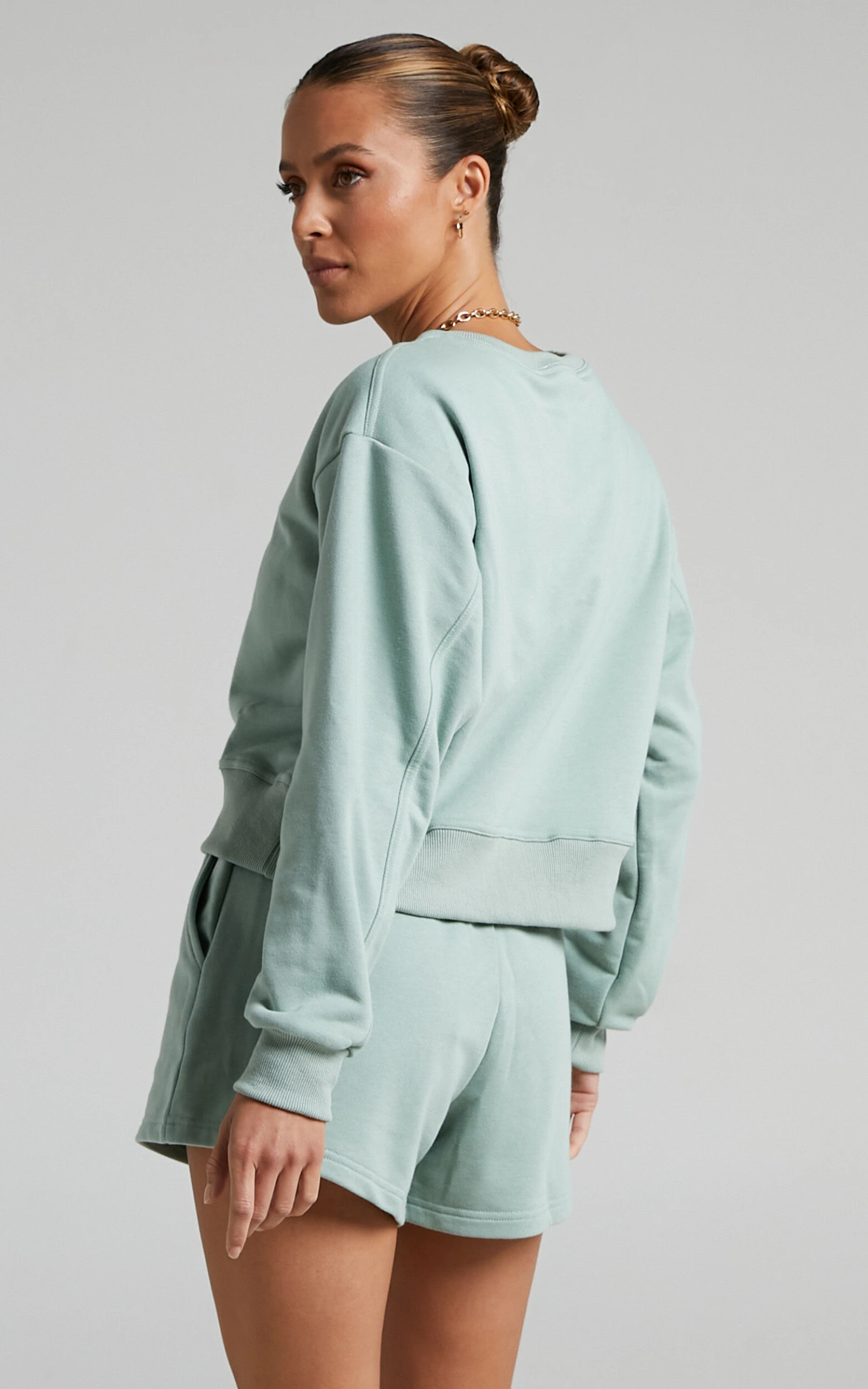 Showpo Jensome Boxy Fit Cropped Jersey Sweatshirt In Sage 7 Showpo Jensome Boxy Fit Cropped Jersey Sweatshirt In Sage - Image 7