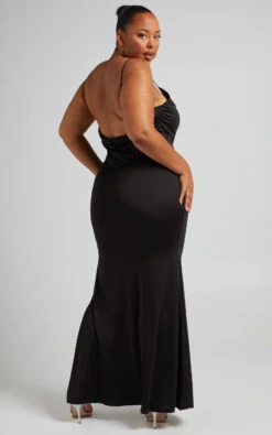 Showpo Tasteful Dress In Black 15 Showpo Tasteful Dress In Black -Showpo Women's Clothing Store Kalajzich x Paris x 11past11 22.09.219893