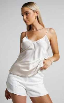 Showpo Leoreen V Neck Satin Cami In Champagne