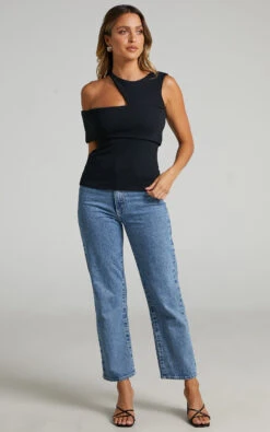 Showpo Lilah Asymmetric Cut Out Top In Black 15 Showpo Lilah Asymmetric Cut Out Top In Black -Showpo Women's Clothing Store Lilah Asymmetric Short Sleeve Top in Black 2528ST21100001012529