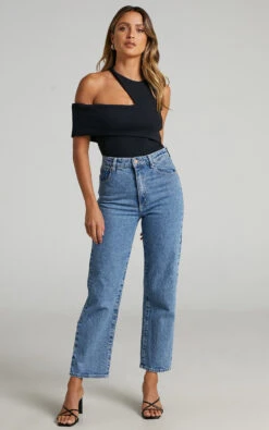 Showpo Lilah Asymmetric Cut Out Top In Black 13 Showpo Lilah Asymmetric Cut Out Top In Black -Showpo Women's Clothing Store Lilah Asymmetric Short Sleeve Top in Black 2528ST21100001012529 1