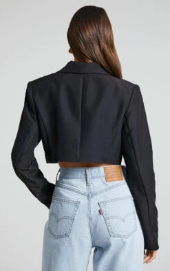 Showpo Lorena Cropped Double Breasted Blazer In Black 16 Showpo Lorena Cropped Double Breasted Blazer In Black -Showpo Women's Clothing Store Lorena Cropped Double Breasted Blazer in Black 7