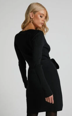 Showpo Lynna Long Sleeve Bodycon Mini Dress In Black 15 Showpo Lynna Long Sleeve Bodycon Mini Dress In Black -Showpo Women's Clothing Store Lynna Long Sleeve Bodycon Mini Dress in Black 7