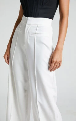 Showpo Maida Pants - High Waisted Wide Leg Pants In White 15 Showpo Maida Pants - High Waisted Wide Leg Pants In White -Showpo Women's Clothing Store Maida Wide Leg Pants in White 6