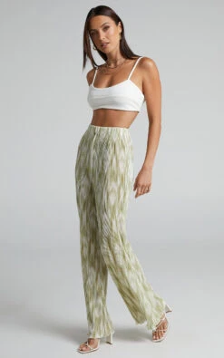 Showpo Marfy - Mid Rise Abstract Print Flared Plisse Pant In Green Marble 8 Showpo Marfy - Mid Rise Abstract Print Flared Plisse Pant In Green Marble -Showpo Women's Clothing Store Marfy Abstract Print Flared Plisse Pant in Green Marble 2528SB22050017032529 4