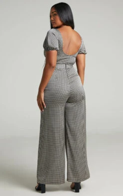Showpo Modina High Waisted Wide Leg Pants In Houndstooth 16 Showpo Modina High Waisted Wide Leg Pants In Houndstooth -Showpo Women's Clothing Store Modina Wide Leg Pants in Modina Gingham 2528SB22010008012529 4